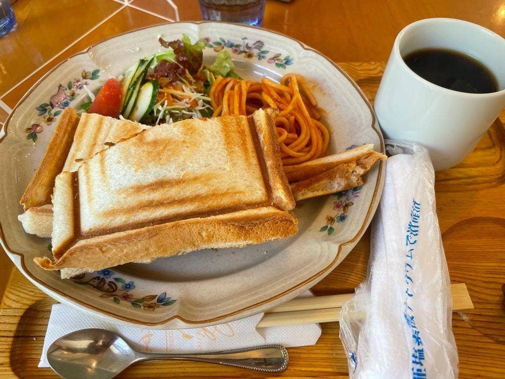 カフェ＆ギャラリー ラ･セーヌ