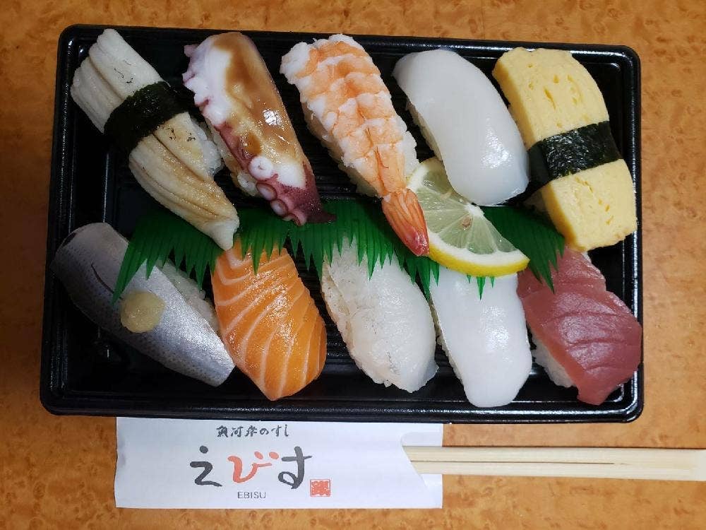 魚河岸のすしえびす西代店