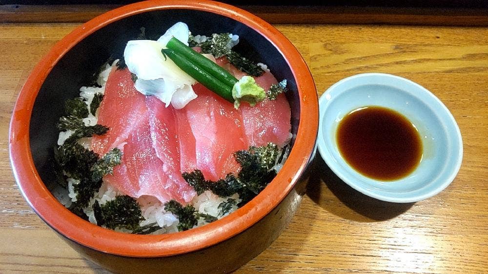 すし料理 吉田寿し