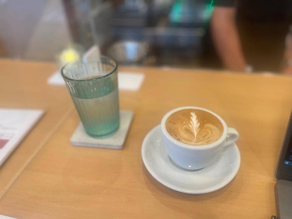カフェアニス