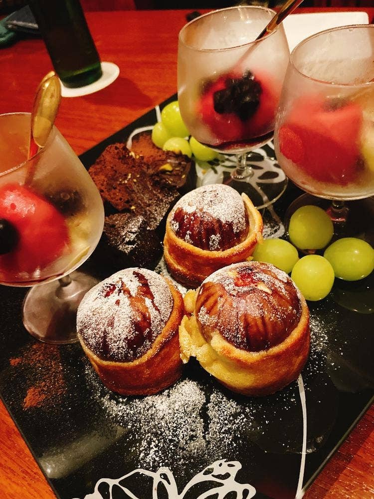 patisserie bar C