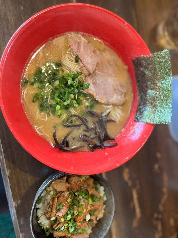 博多長浜らーめん とんこつ とん太