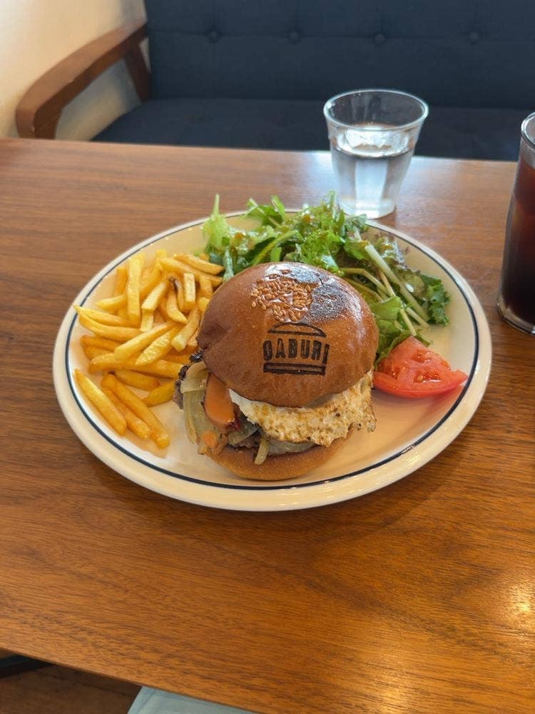 burger house GABURI