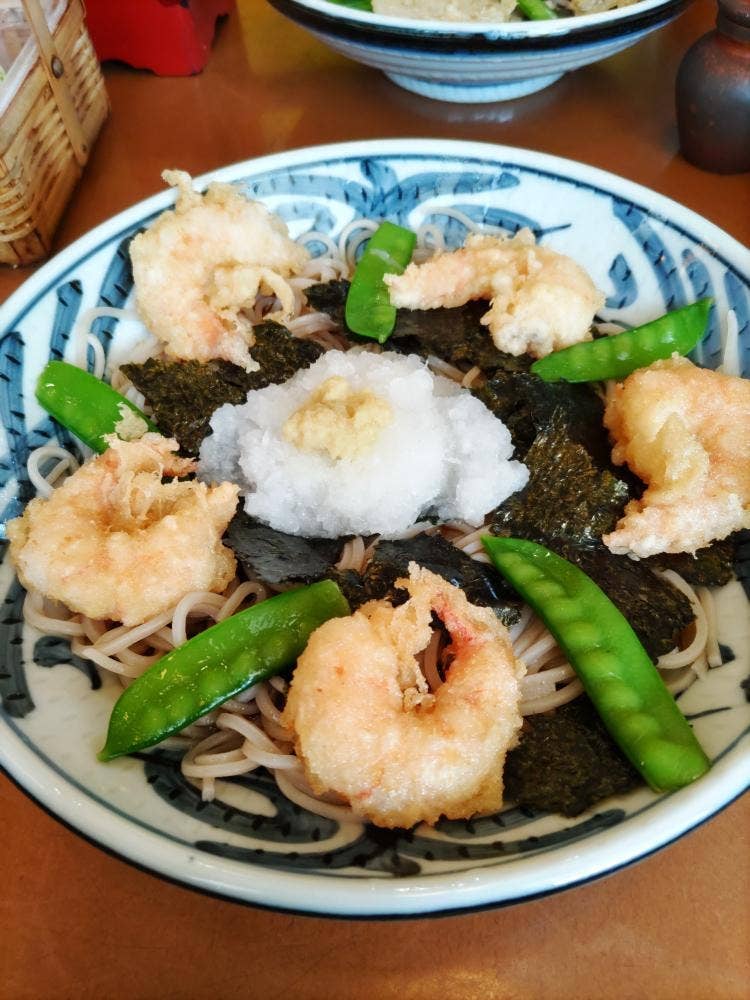 戸隠そば 登呂店