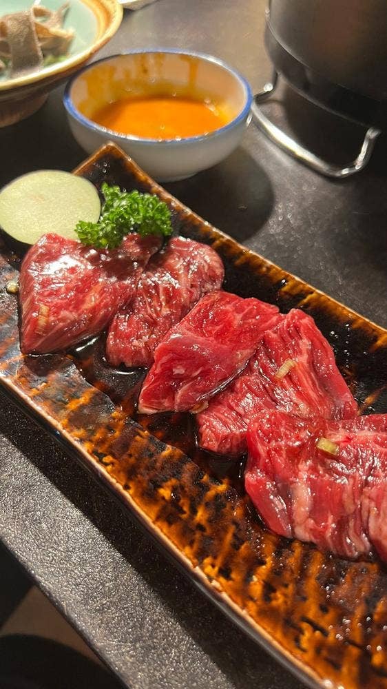 炭火焼肉 七福