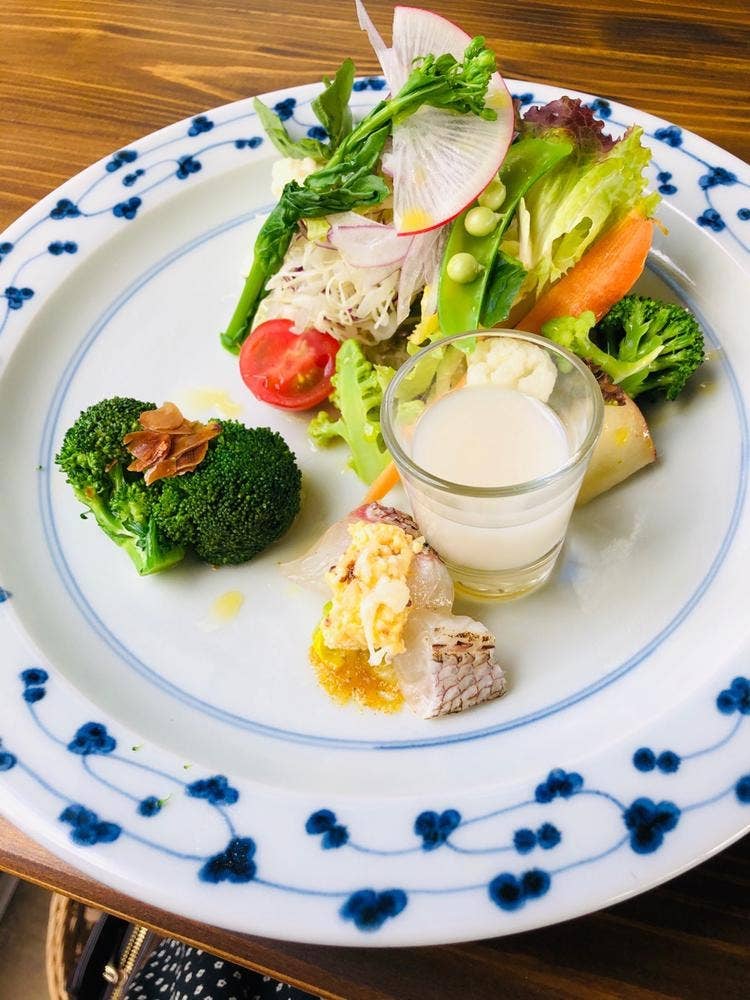 讃岐地人食堂旬菜 汐さぎ! 庵