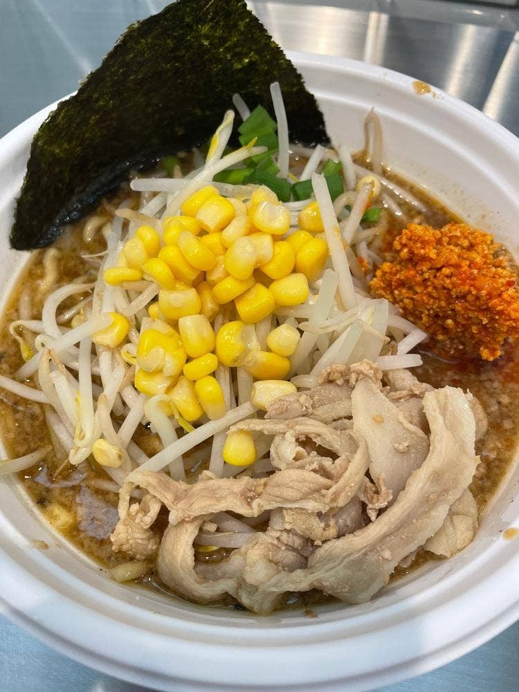 らーめんダイニング ど・みそ 中山競馬場店