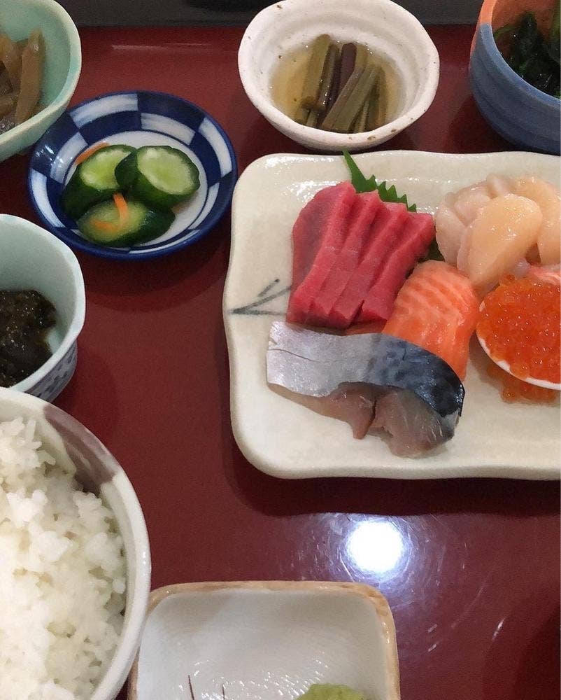 うに膳屋 積丹本店