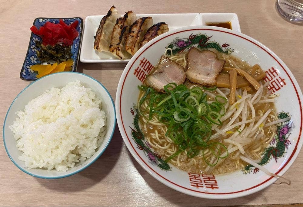 もり翔