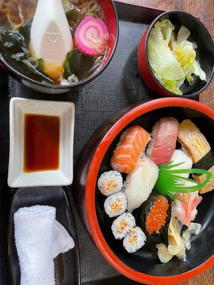 魚茂