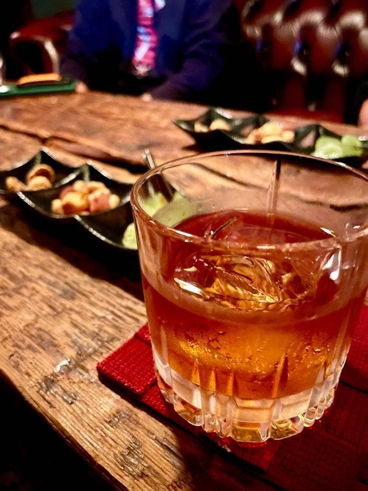 BAR トナリ