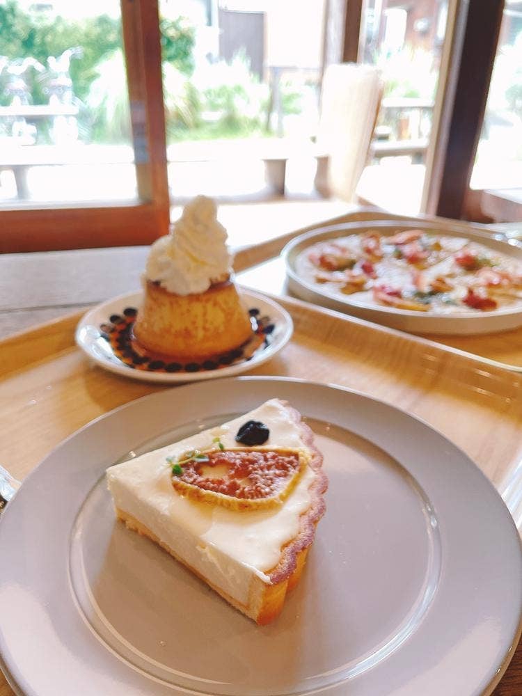 島小屋 BOOK CAFE & TENT STAY