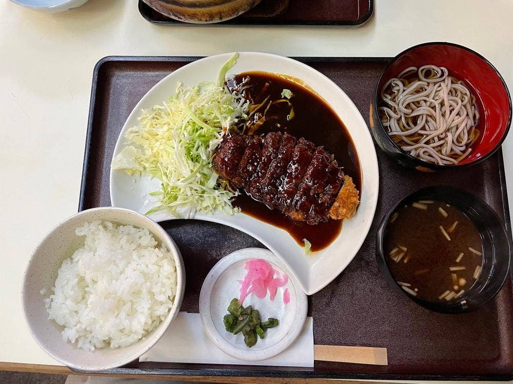 お食事処 ながた