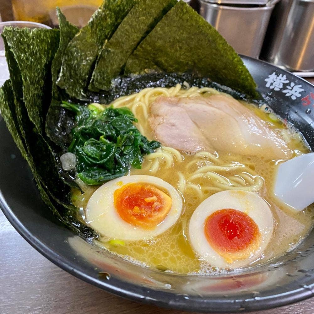横浜らーめん壱八家 スカイビル店