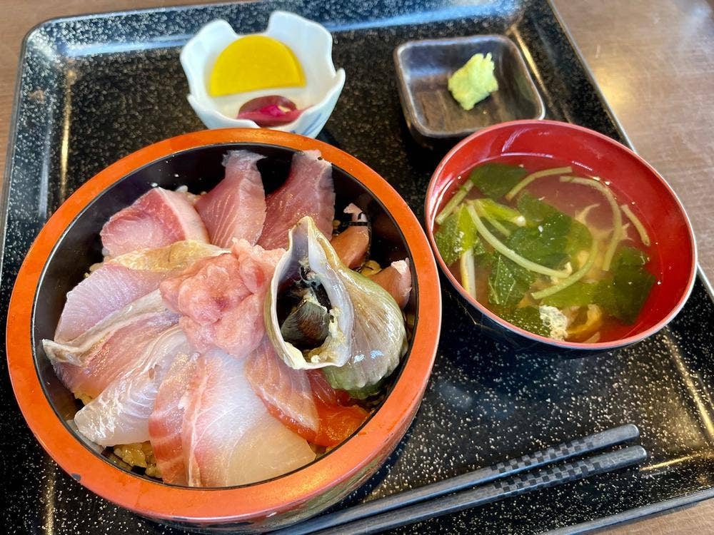 魚平食堂