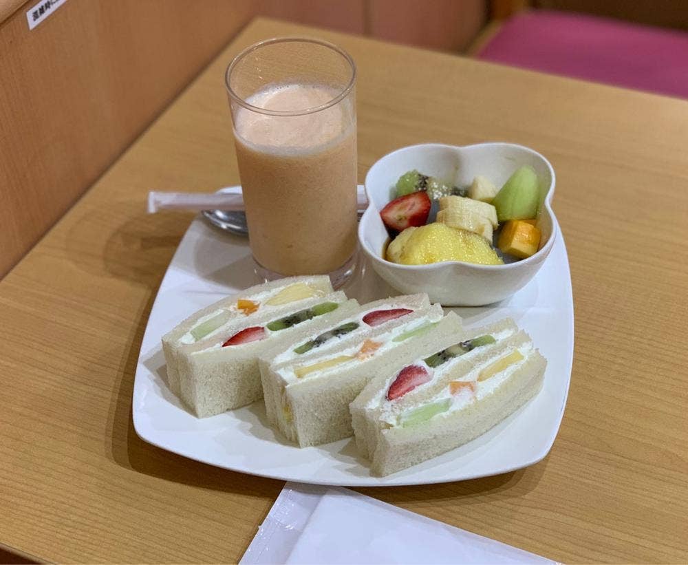 フルーツパーラーヤオイソ