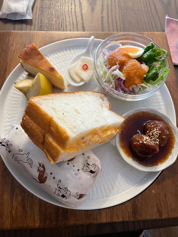 cafe & bar Niji cafe
