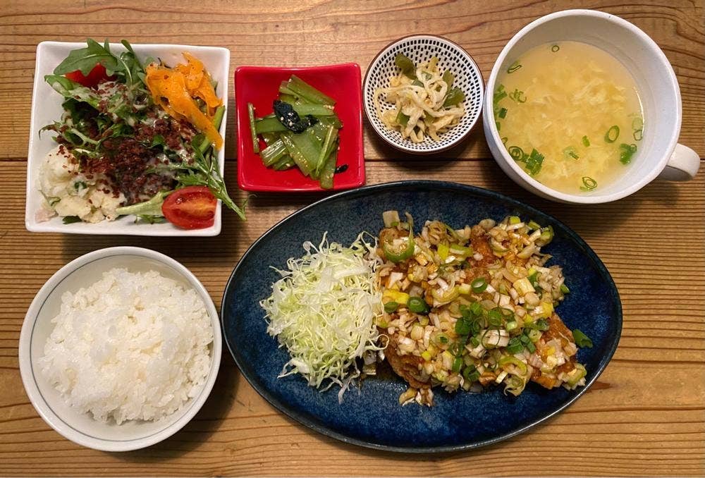 台湾ダイニングカフェ 行天