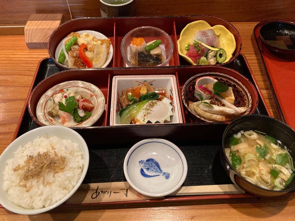 鮓 地魚ダイニング あがり一丁