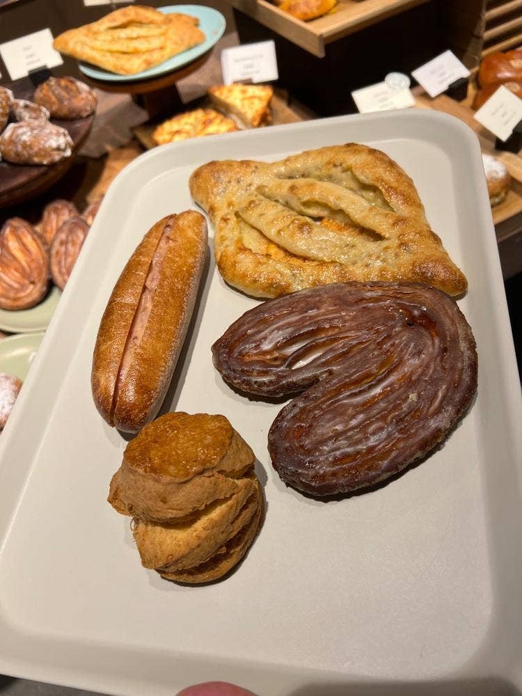 ⽩井屋 ザ・ベーカリー