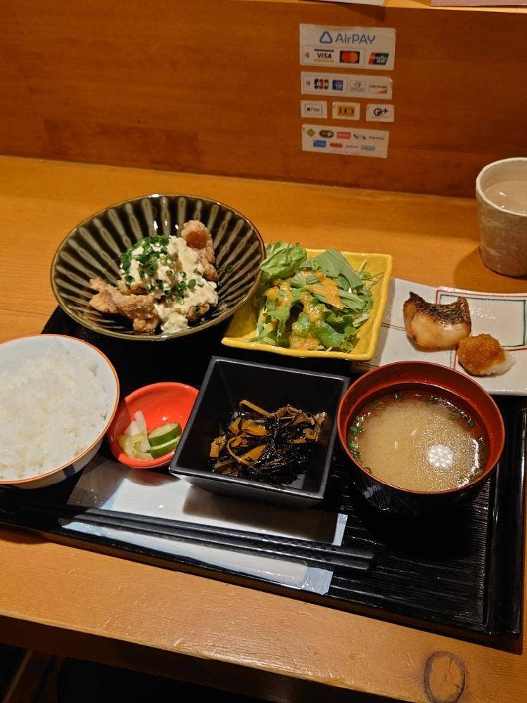 ニエバナはなれ
