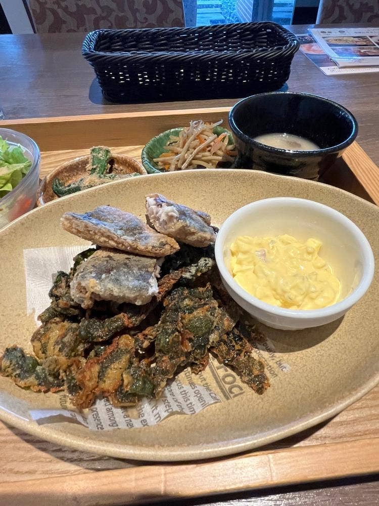 港屋珈琲 四日市インター店