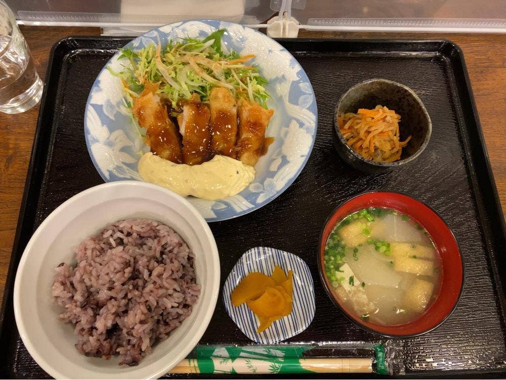 ひこひなもり