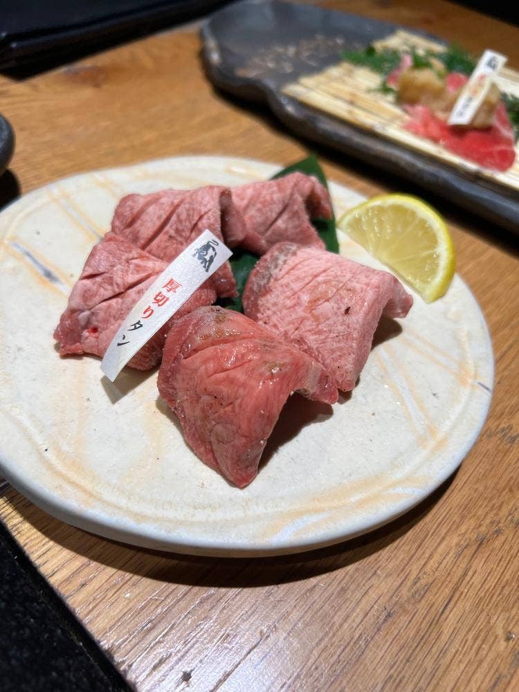 炭火焼肉 牛仁 一番町本店