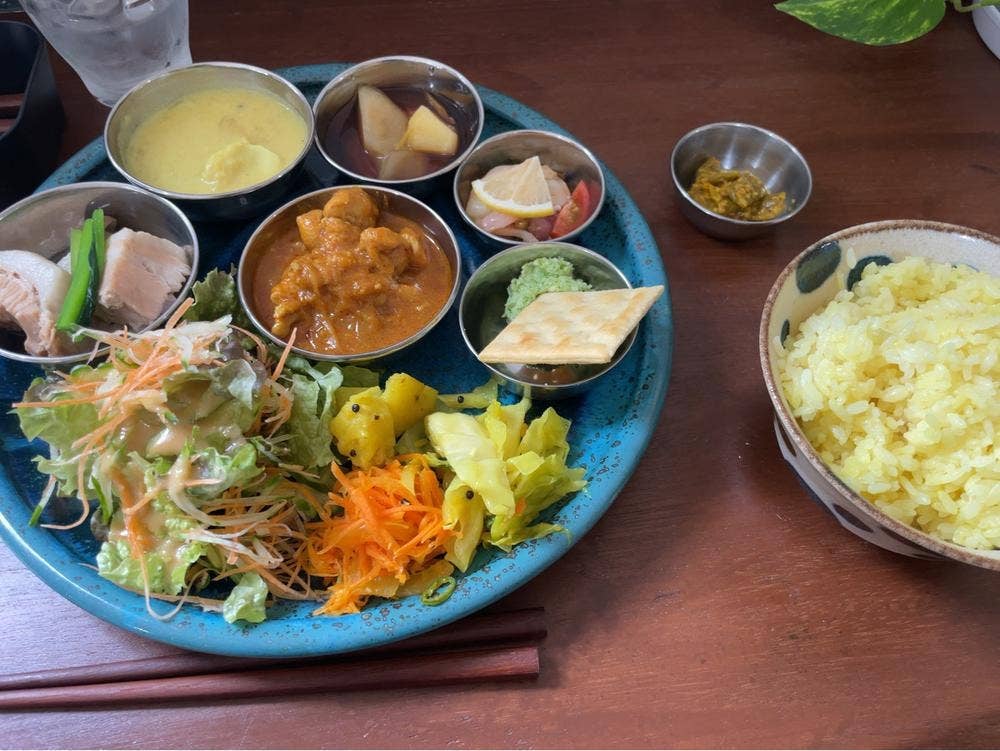 MON CURRY