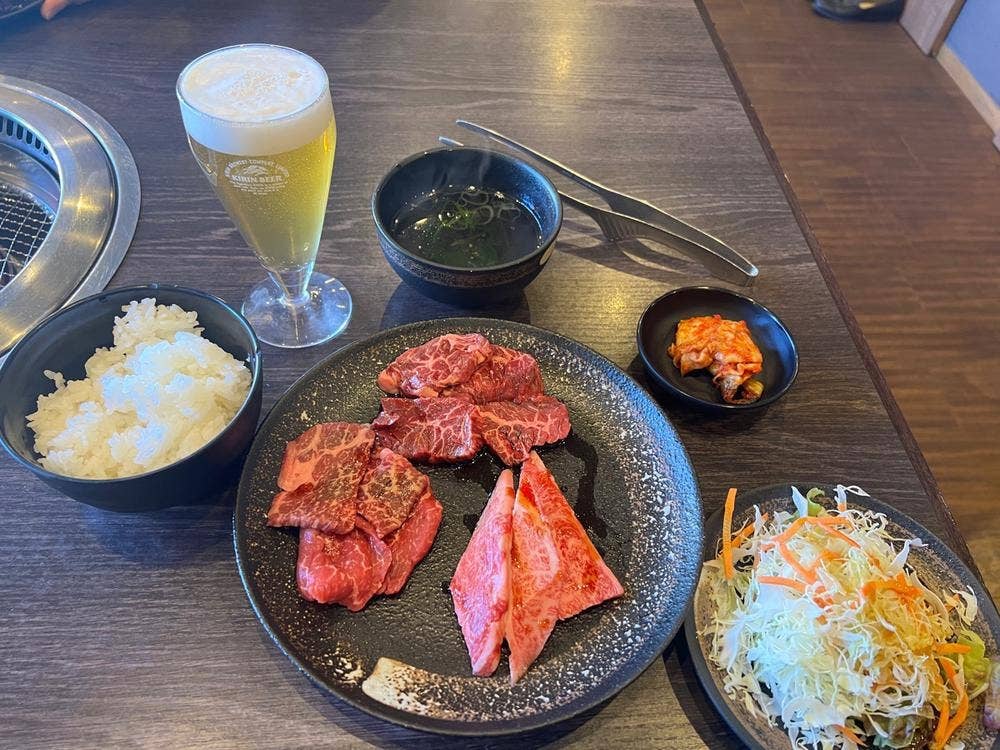 焼肉 もとび