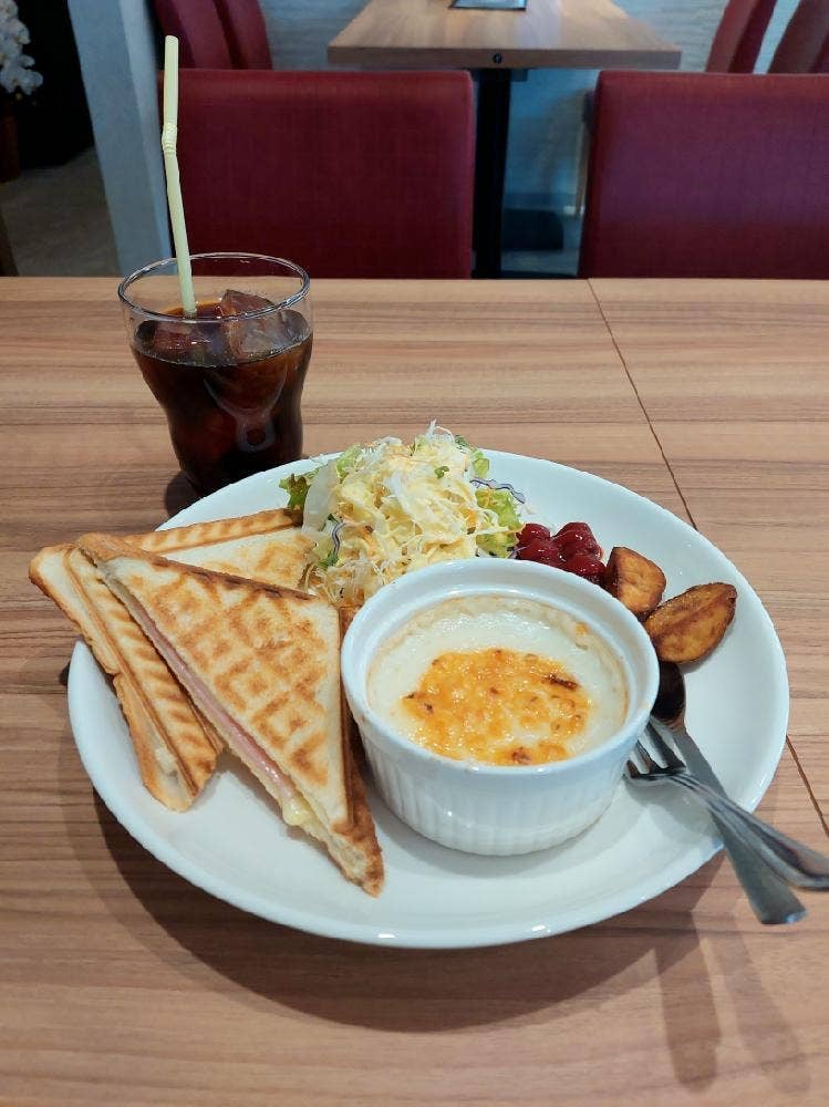Beauty Cafe.m