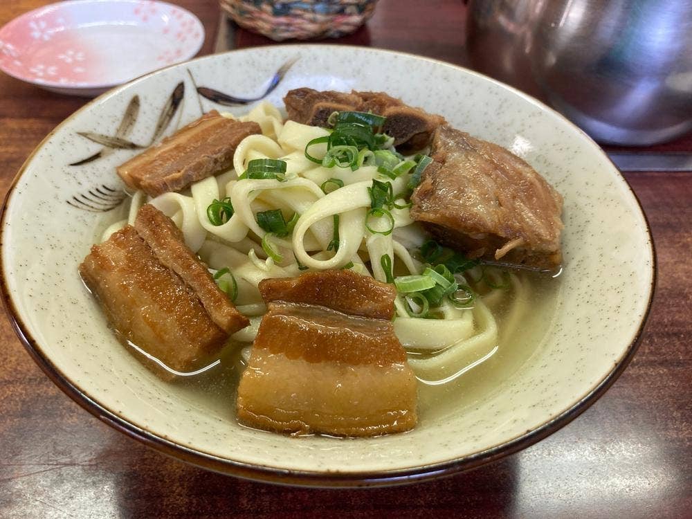 八重食堂