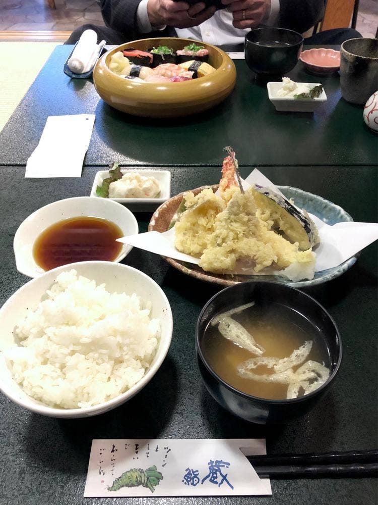 鮨蔵
