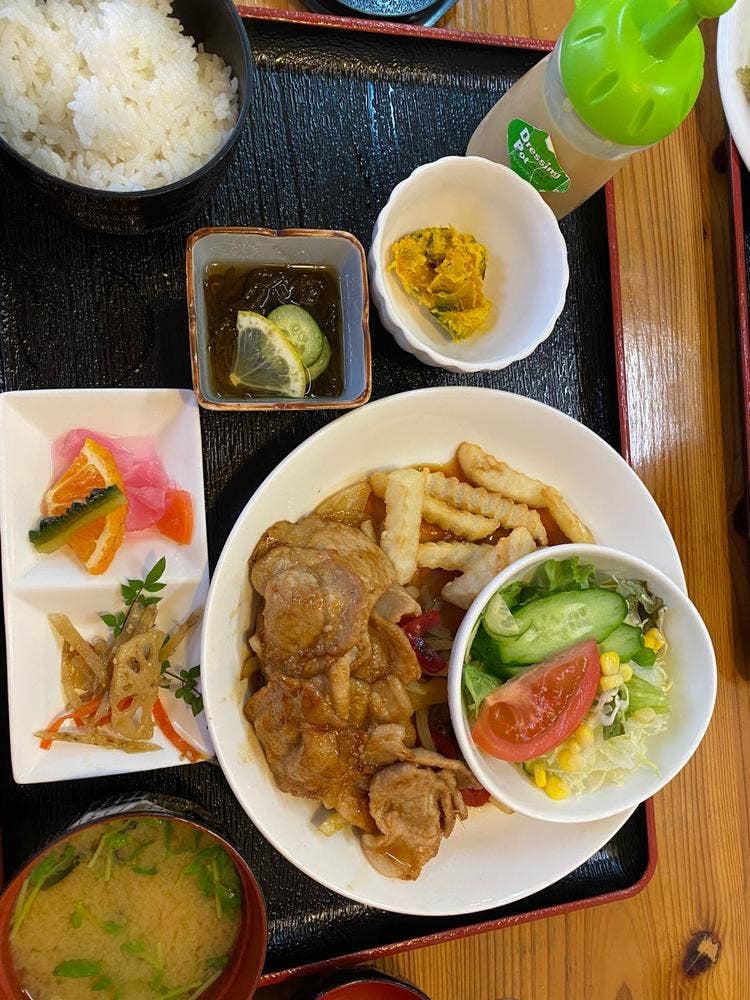 食事処 まるふく