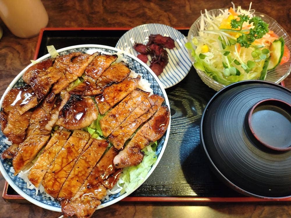 吉川屋 本店