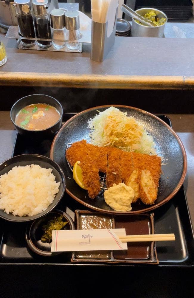 とん亭