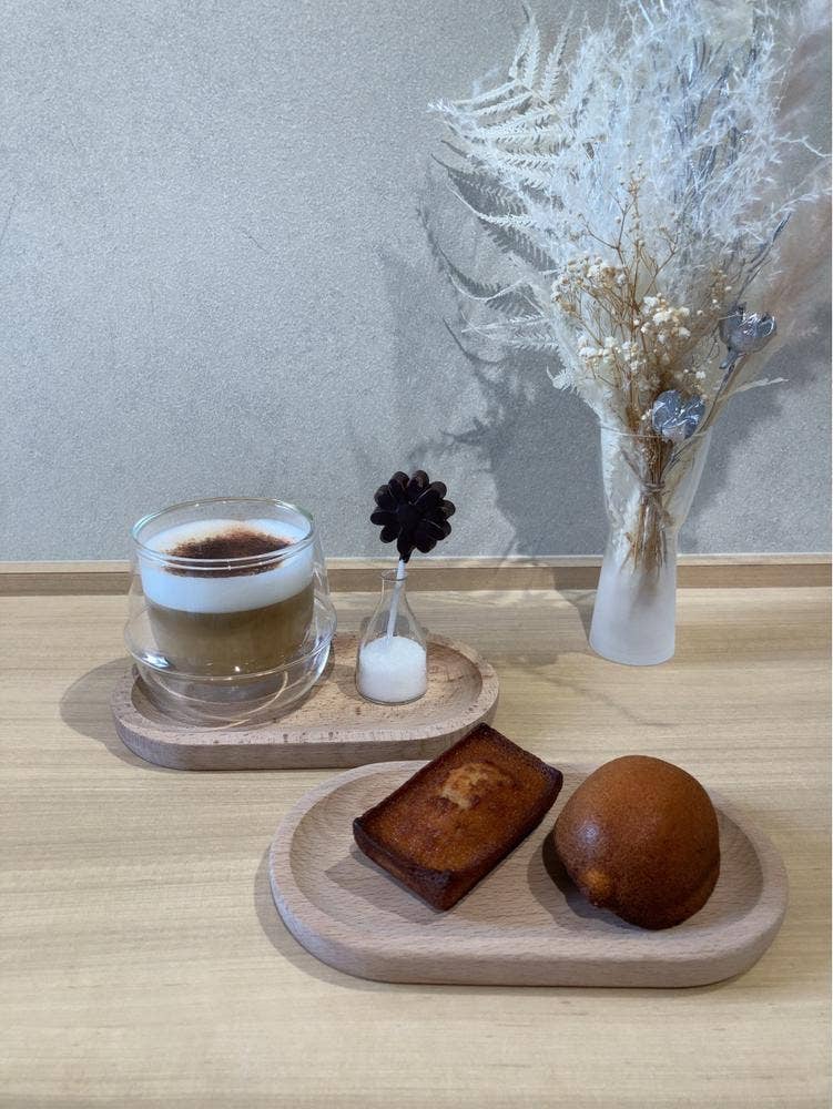 Rand cattleya cafe