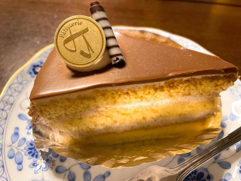 チロル 鐘山店