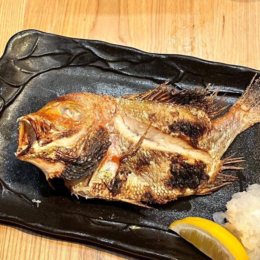 鮮魚と炉端焼き ろばた 結