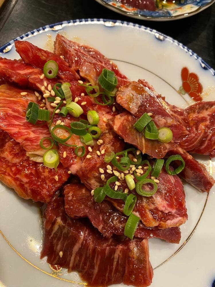 炭火焼肉 ホルモン しま田