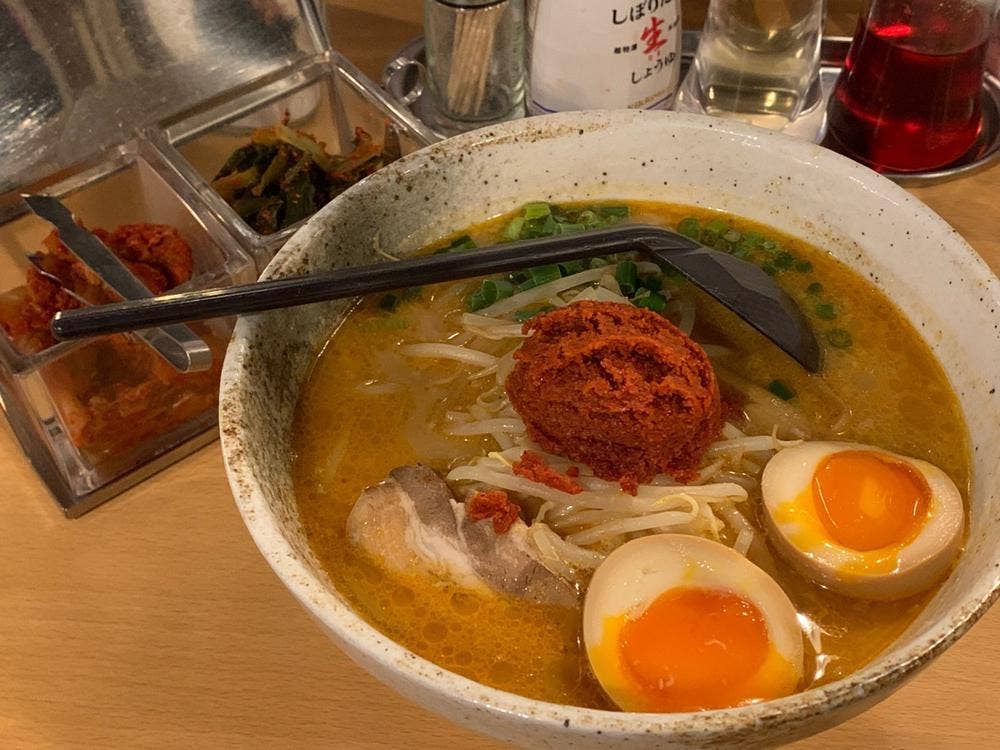 ニラなんばんらーめん こうしゅう 愛子本店