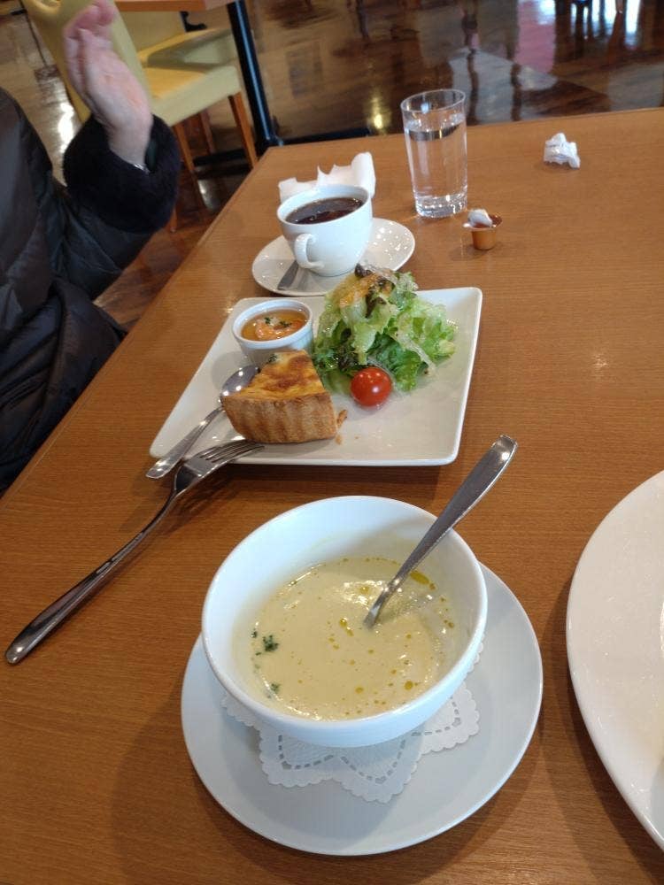808Café たてしな自由農園
