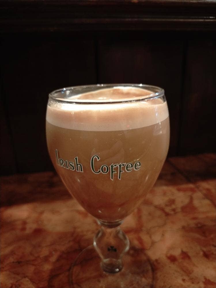 バール エ ターヴォラ カルダ ラ・ジョストラ