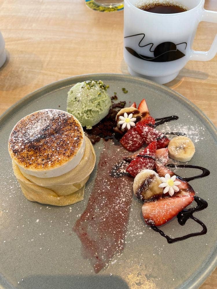 Cafe & Creperie RIBBIT RIBBIT