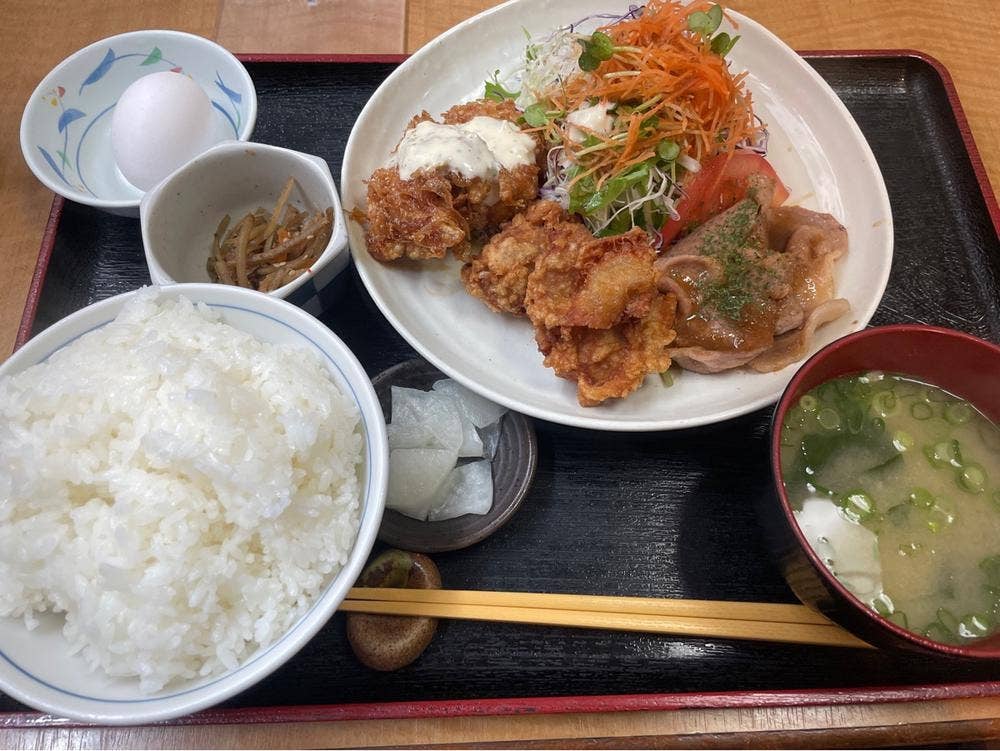 たまごや