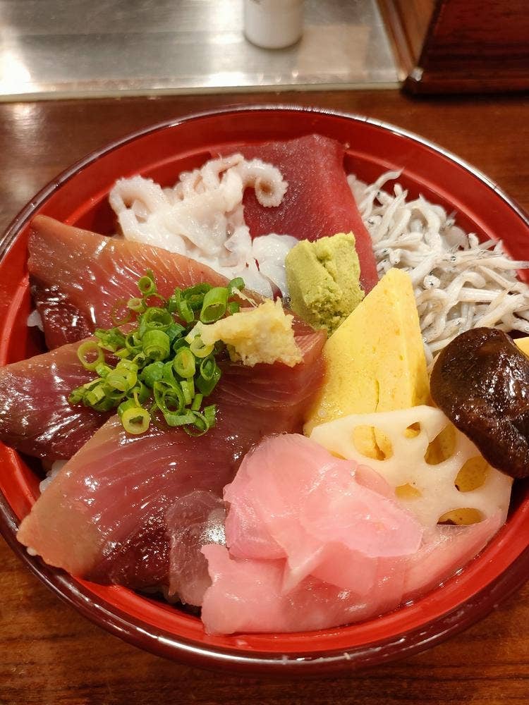いなせ寿司 本牧店