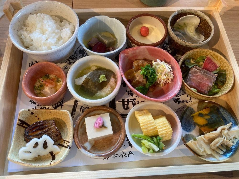 ぎゃあてい
