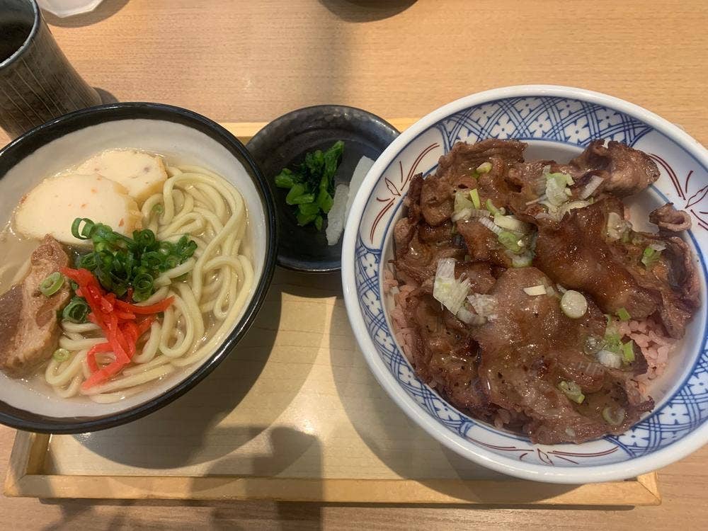 五穀 名護店