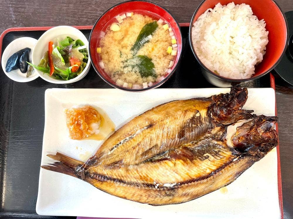 Cafe & Kitchen Wagi