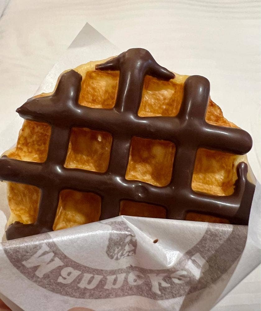 マネケン シャミネ松江店